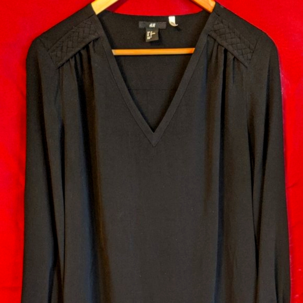 Long Sleeve Black Shift Dress from H&M